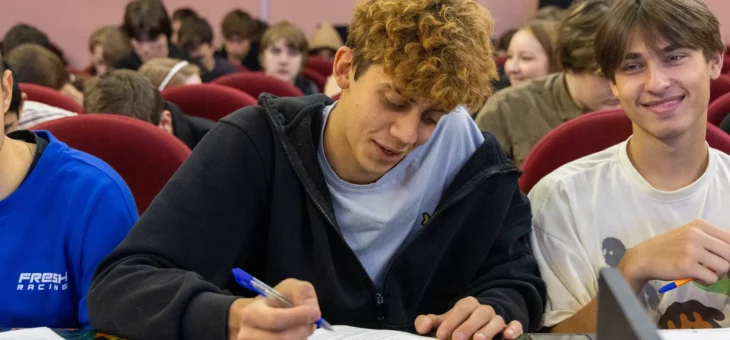 СТУДЕНТЫ НГИЭУ НАПИСАЛИ АГРОДИКТАНТ