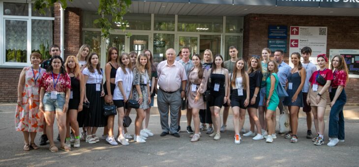 У НАС В ГОСТЯХ СТУДЕНТЫ ИЗ ДОНЕЦКОЙ НАРОДНОЙ РЕСПУБЛИКИ