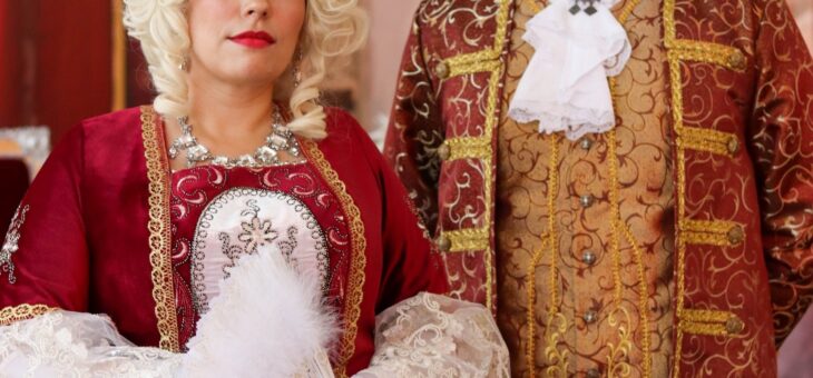 «ВАЛЬС НАЧИНАЕТСЯ, ДАЙТЕ Ж, СУДАРЫНЯ, РУКУ…»