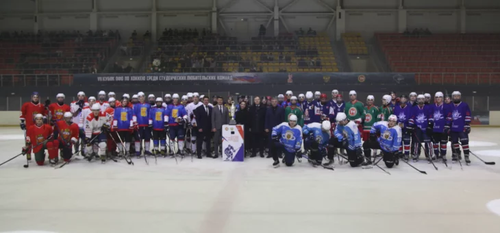 НИЖЕГОРОДСКИЕ СТУДЕНТЫ ОТПРАВИЛИСЬ НА ОКРУЖНОЙ ХОККЕЙНЫЙ ТУРНИР!