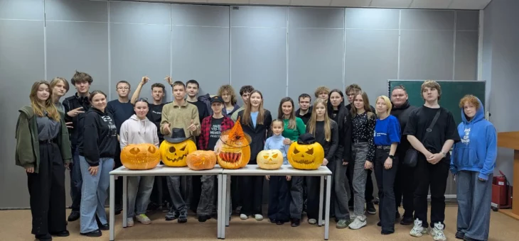 ТЫКВЕННАЯ БИТВА — 2025: IT-СТУДЕНТЫ СТАНОВЯТСЯ ХУДОЖНИКАМИ!