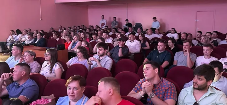 ВСТРЕЧА В РОДНЫХ СТЕНАХ КНЯГИНИНСКОГО УНИВЕРСИТЕТА