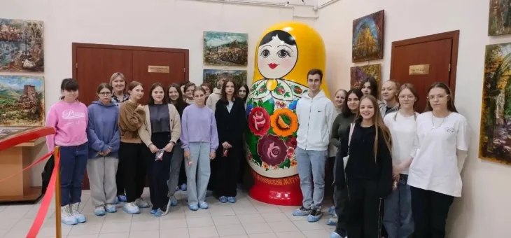 ПОБЫВАЛИ В ГОСТЯХ У ЗОЛОТОЙ ХОХЛОМЫ