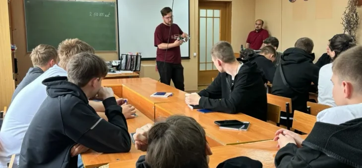 Будущее уже здесь: студенты осваивают пилотирование дронов